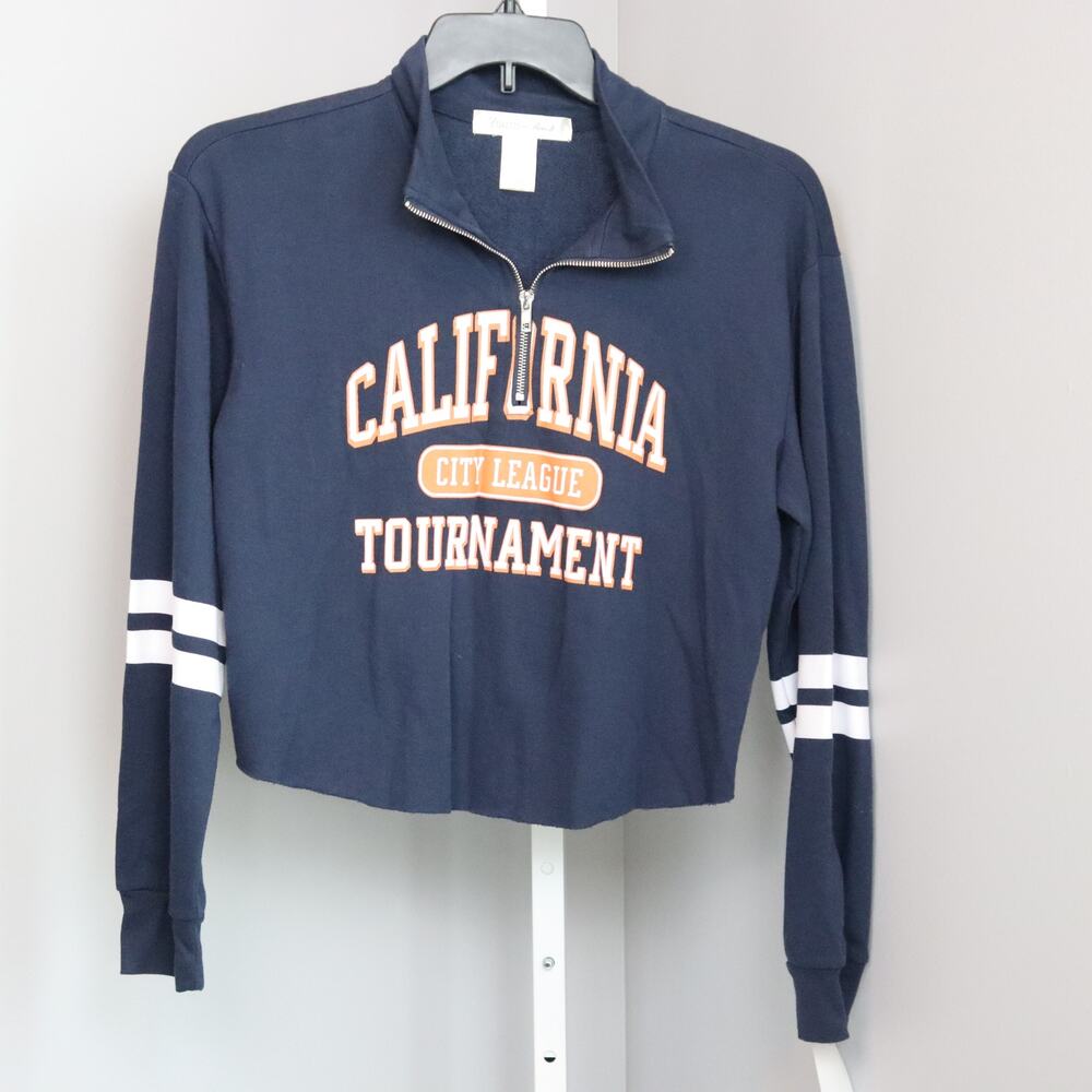 NWT Youth in Revolt California Tournament Cropped Half-Zip Sweatshirt Medium‎